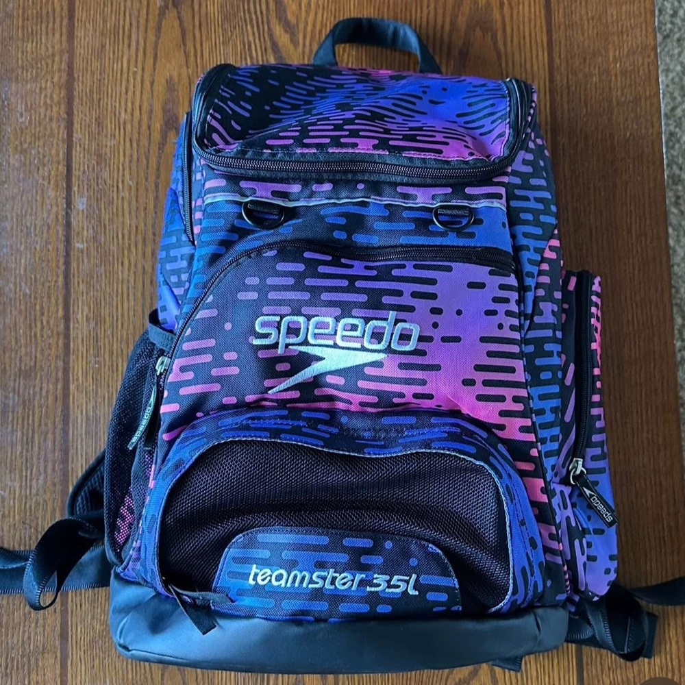 Speedo Teamster 35L Backpack - Black and Purple
